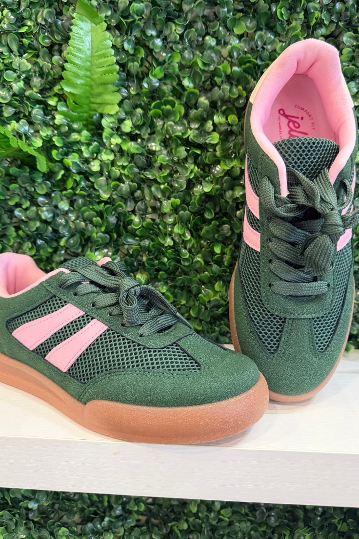 Metro Sneaker
